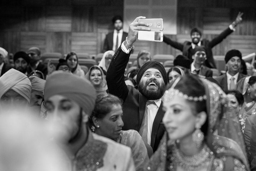 Female Asian Wedding Photographer for Sikh Wedding Ceremony